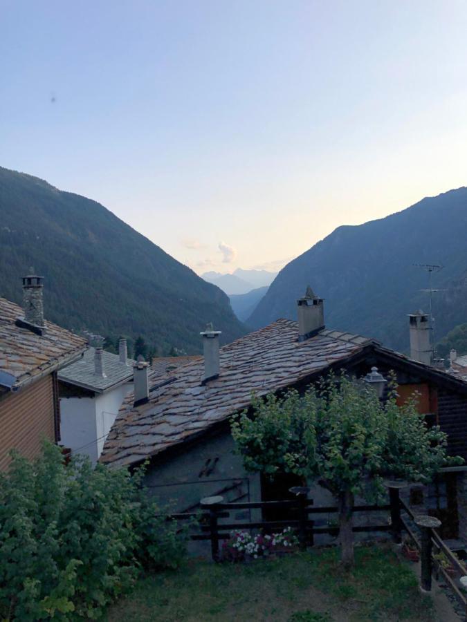 Appartement Il Piccolo Rifugio - Casa Valtournenche Extérieur photo